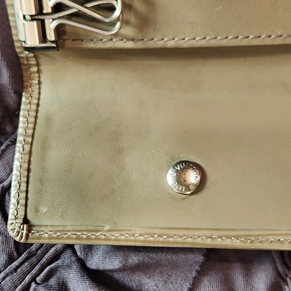 Louis Vuitton Epi Leather Poivre 6 Ring Key Holder Pepper Card Gray Case Cles - Picture 7 of 10